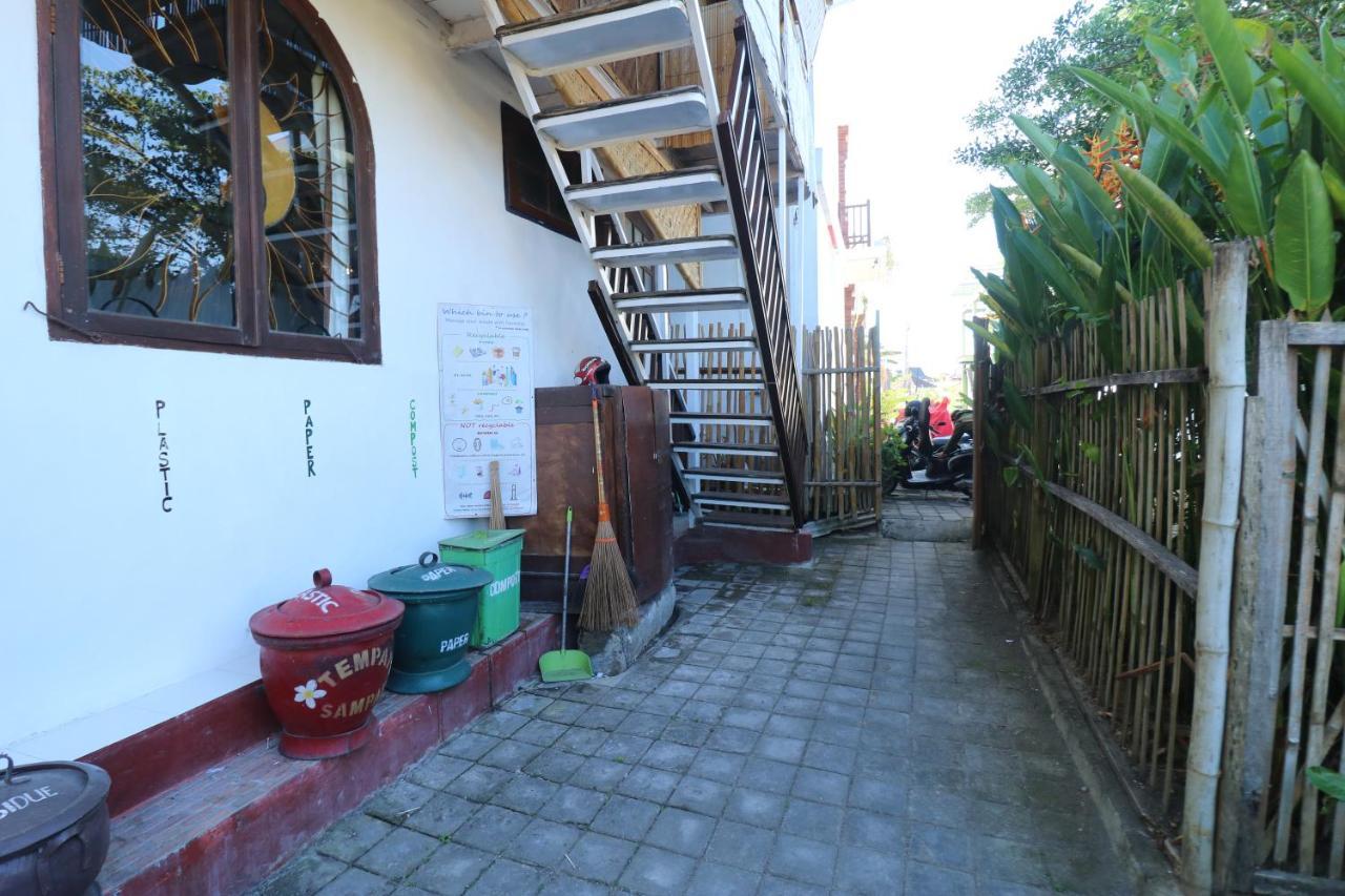 Kris Kos Hotel Canggu  Bagian luar foto