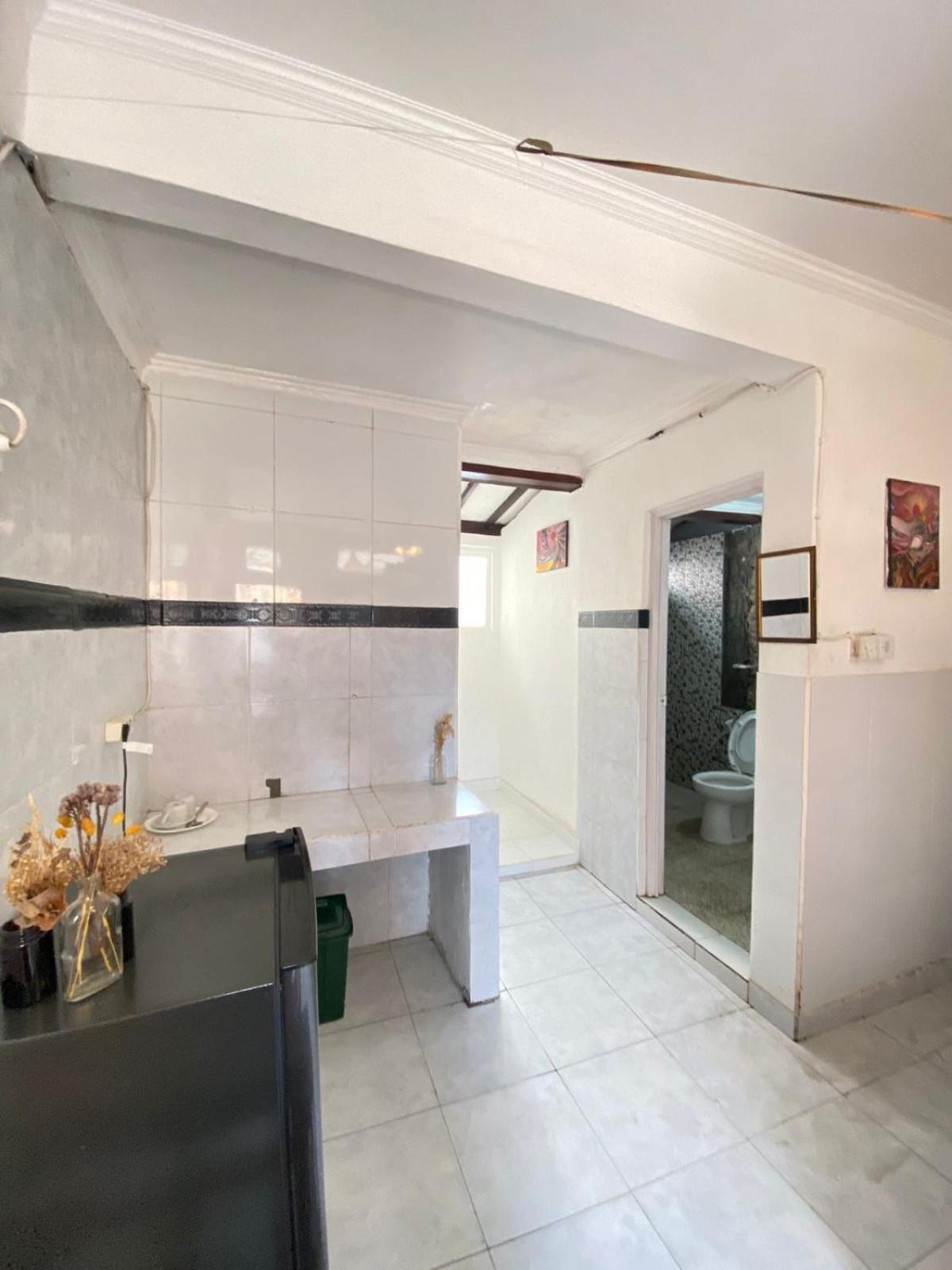 Kris Kos Hotel Canggu  Bagian luar foto